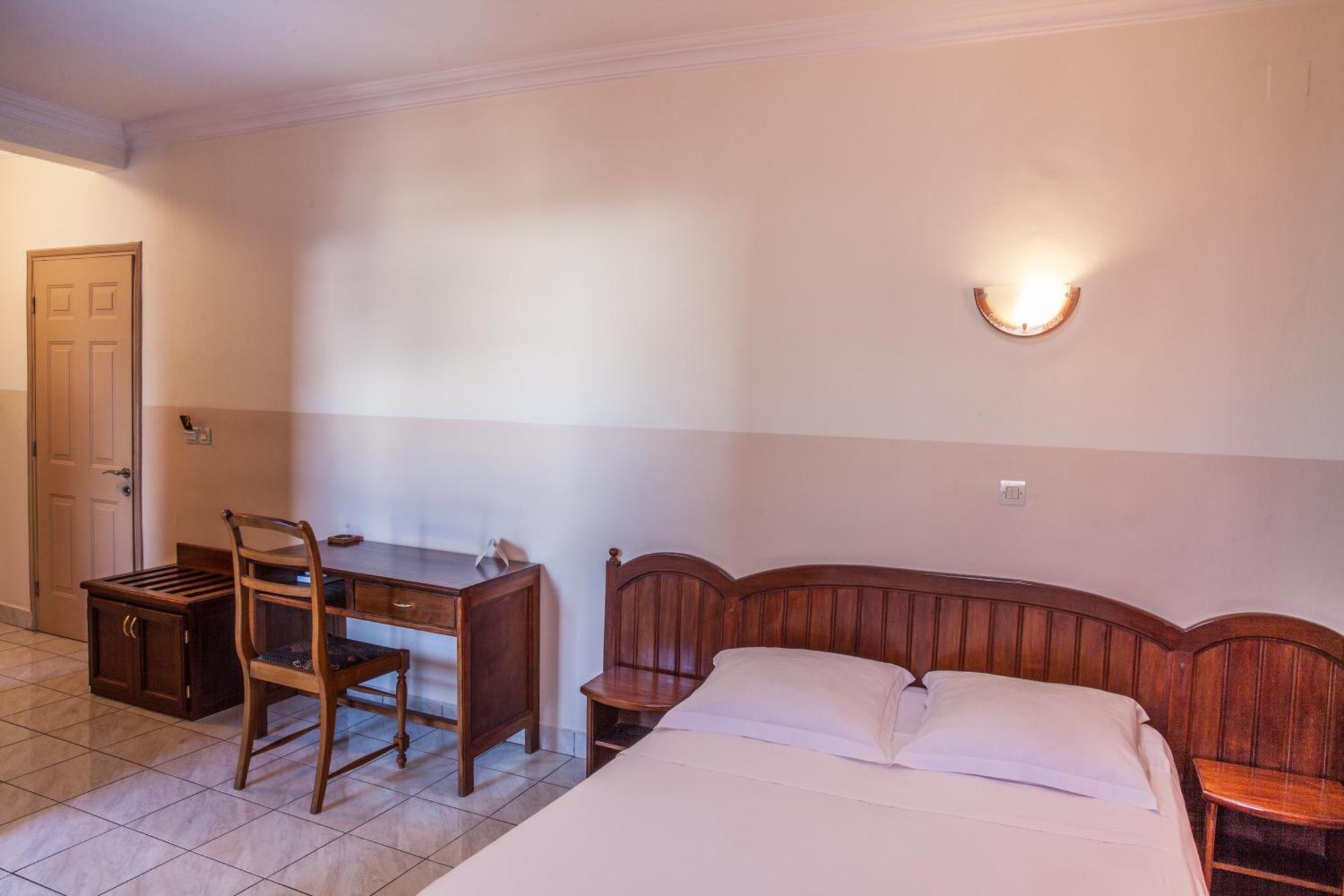 Anjary Hotel Antananarivo Habitación foto