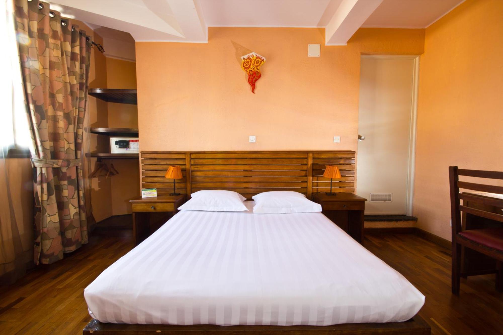 Anjary Hotel Antananarivo Habitación foto