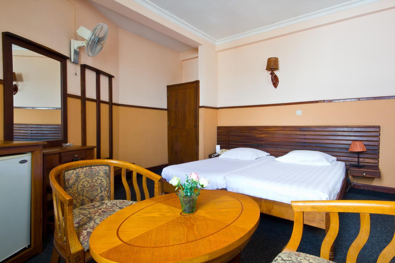 Anjary Hotel Antananarivo Exterior foto
